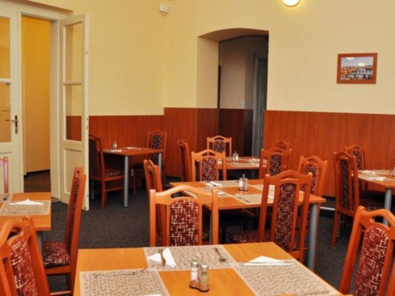 Hostel Junior Прага Екстер'єр фото